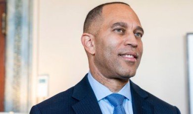 Hakeem Jeffries makes history as the first Black lawmaker to lead a party in Congress